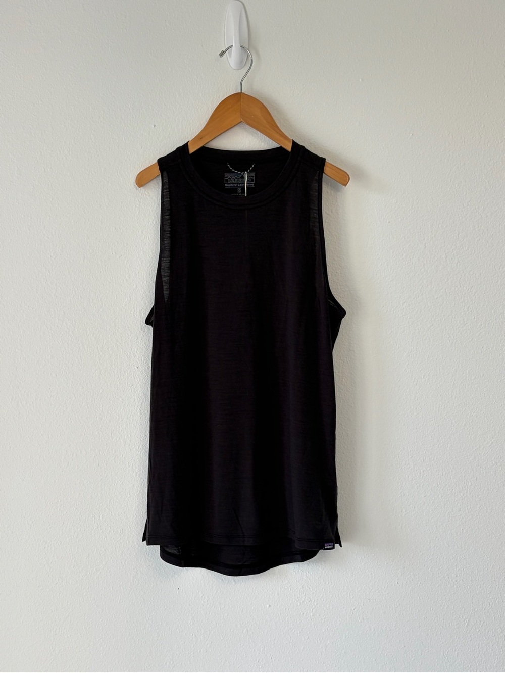 Patagonia Women’s Black Tank Top Small Lightweight/ Capilene Cool Merino